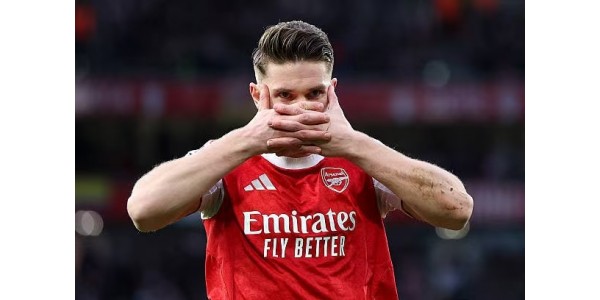 Fra skepsis til legendarisk status: Arsenals nye spiss gjenfødelse. Fra skepsis til legendarisk status: Arsenals nye spiss gjenfødelse.